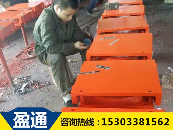 內(nèi)蒙古QZ(GBT17955-2000標(biāo)準(zhǔn))系列球型支座